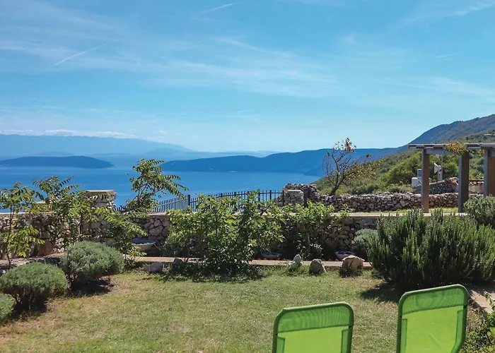 In With House Sea View Nyaraló *