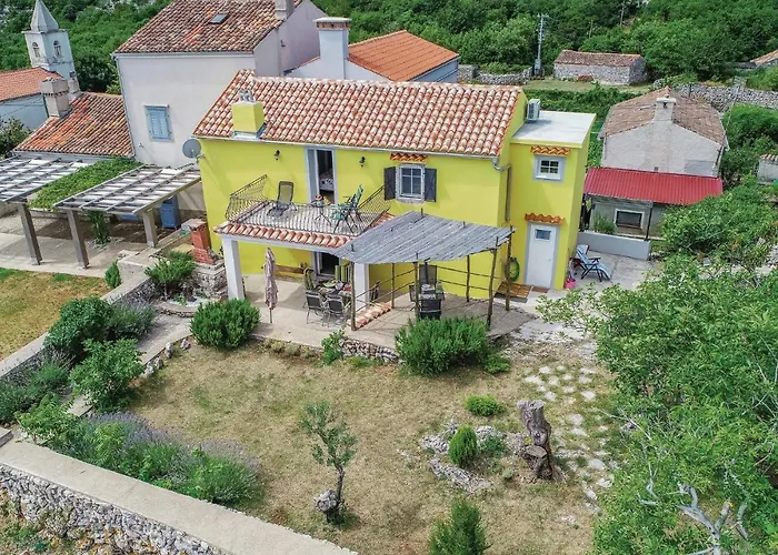 Nyaraló In With House Sea View
