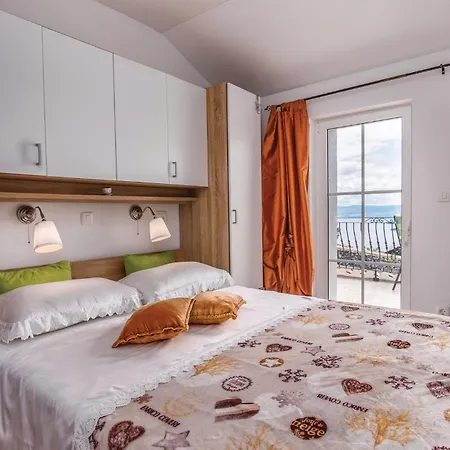 Cozy Home In Cres With House A Panoramic View Ferienhaus *