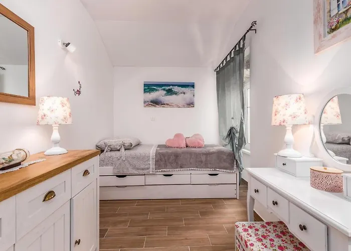 In With House Sea View * Cres