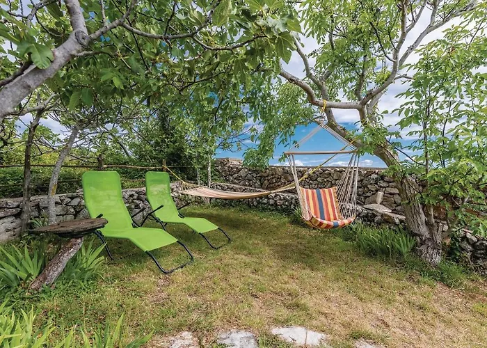 In With House Sea View *