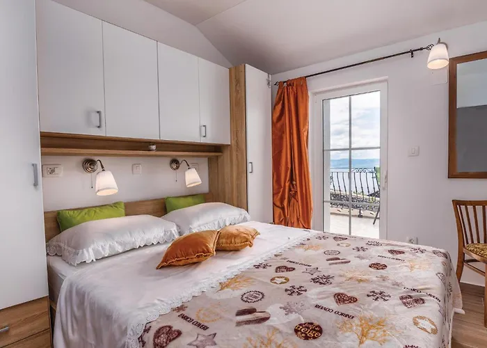 In With House Sea View Holiday home *